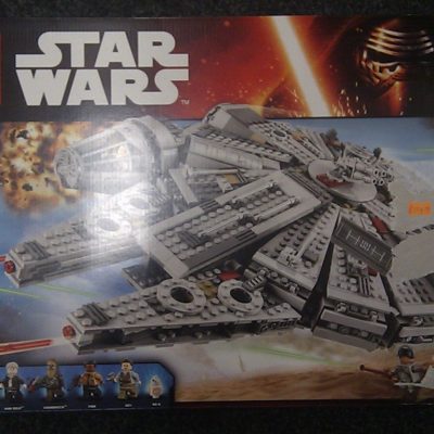 Lego Star Wars 75105 Millennium Falcon