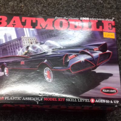 1966 Batmobile 1:23 Plastic Model Kit