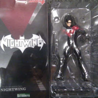 1/10 Scale Nightwing Figure